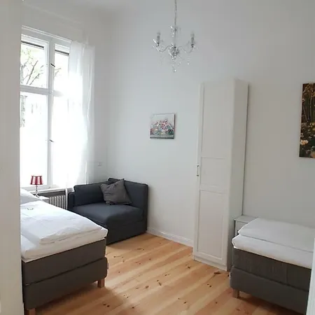 Lang Re By Rockchair L Superhost Status L 2 Bedrooms Boxspringbeds In Center - Cozy Family & Business Flair Welcomes You! Berlín
