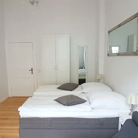 Apartament Lang Re By Rockchair L Superhost Status L 2 Bedrooms Boxspringbeds In Center - Cozy Family & Business Flair Welcomes You! *