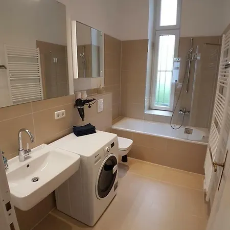 Apartmán Lang Re By Rockchair L Superhost Status L 2 Bedrooms Boxspringbeds In Center - Cozy Family & Business Flair Welcomes You! *