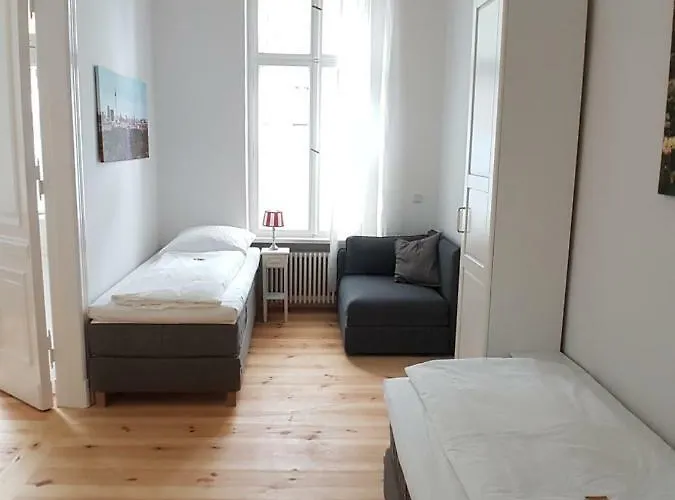 Lang Re By Rockchair L Superhost Status L 2 Bedrooms Boxspringbeds In Center - Cozy Family & Business Flair Welcomes You! * Berlin
